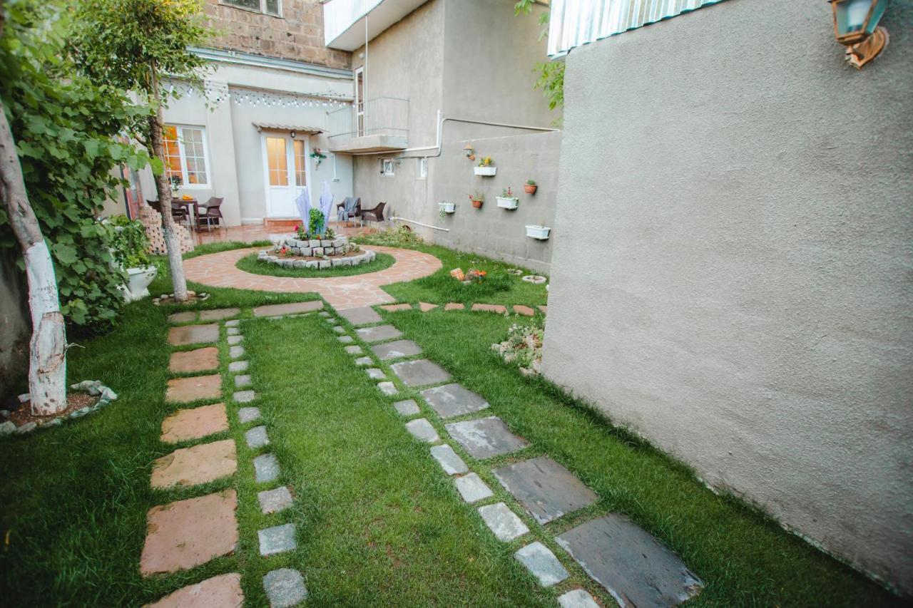 Mkhitaryan Guest House Gyumri Exterior foto